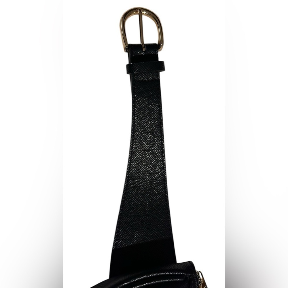 An Inc International Concepts belt bag/fanny pack. - Picture 9 of 13